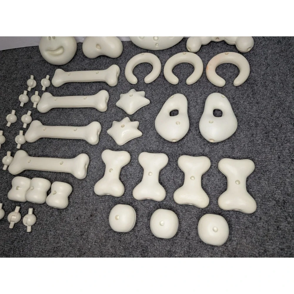 42 Piece Curious Bonz Bones a building bone-anza! 1998 Building Skeleton Incomp.